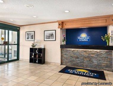 Days & By Wyndham Kansas - Chiefs Arrowhead Stadium
